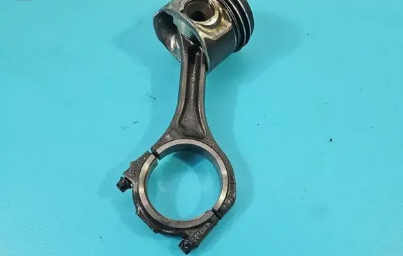 Piston