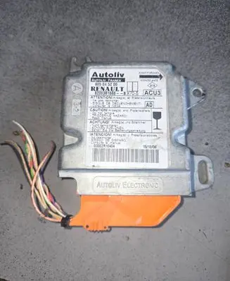 Renault Master II Airbag control unit/module 605045200 G332ZR10404 8200381668