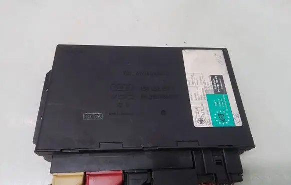 Audi A6 S6 C5 4B Comfort/convenience module 4B0962258B