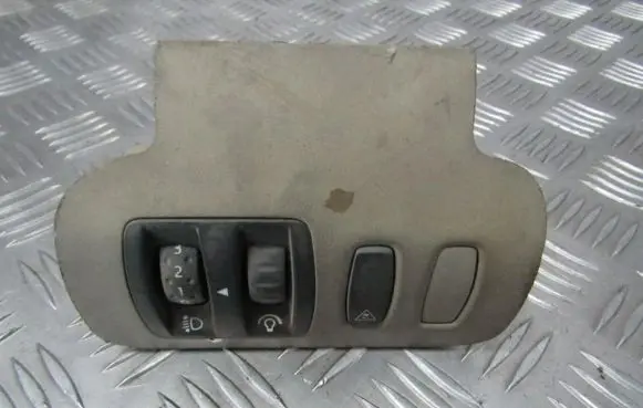Renault Scenic II - Grand scenic II Headlight level height control switch 8200140985