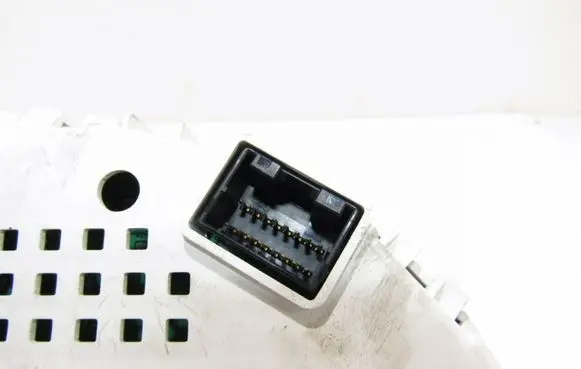 Speedometer (instrument cluster)