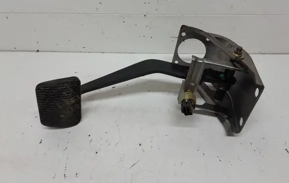SsangYong Rexton Brake pedal 