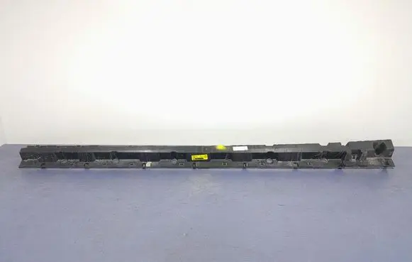 BMW X7 G07 Front sill (body part) 7425469