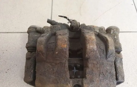 Iveco Daily 3rd gen Front brake caliper