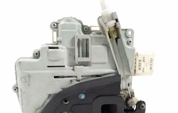 Audi A3 S3 8P Front door lock 4F1837015F