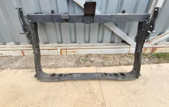 Toyota Verso Radiator support slam panel