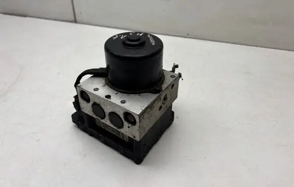 Volkswagen Golf IV ABS Pump 1J0907379P 1J0614117D