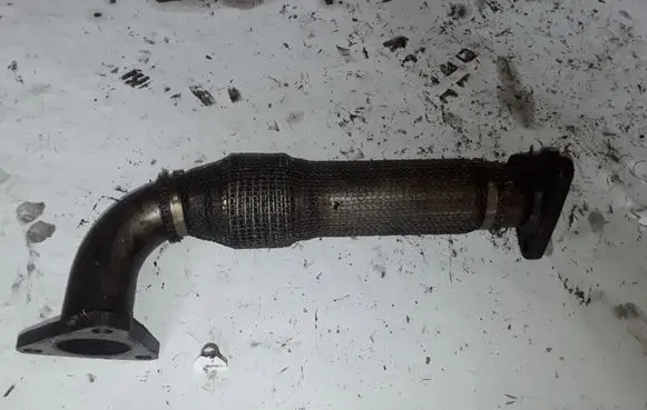 Audi A6 S6 C6 4F EGR valve line/pipe/hose NOCODE