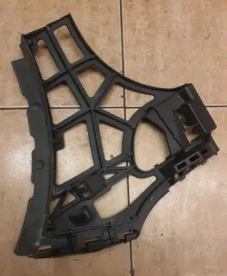 Volkswagen Golf V Front bumper mounting bracket 5M0807178