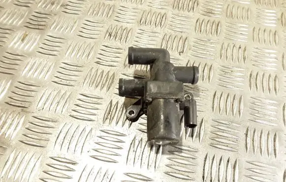 Volkswagen Touran I Electric auxiliary coolant/water pump 1T0820036A