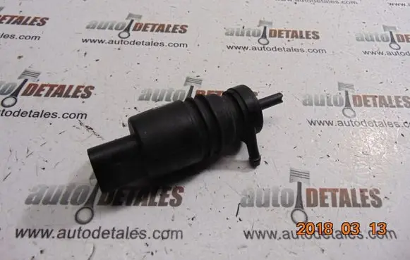 Mercedes-Benz GL X164 Windscreen/windshield washer pump