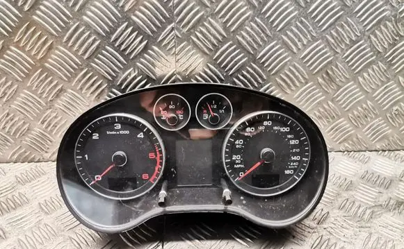 Audi A3 S3 A3 Sportback 8P Speedometer (instrument cluster) 8p0920952a