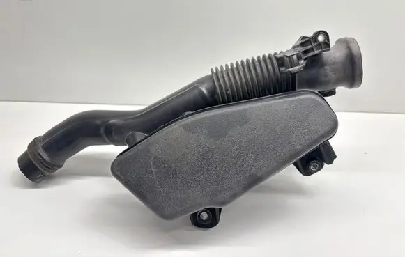 Toyota Prius+ (ZVW40) Intake resonator 1789337040