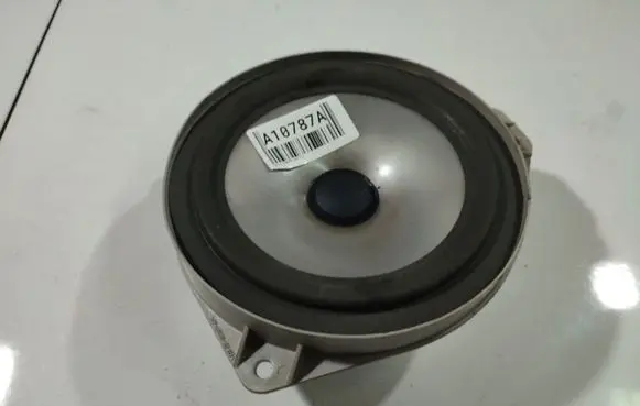 Subaru Forester SG Front door speaker 86301SA090
