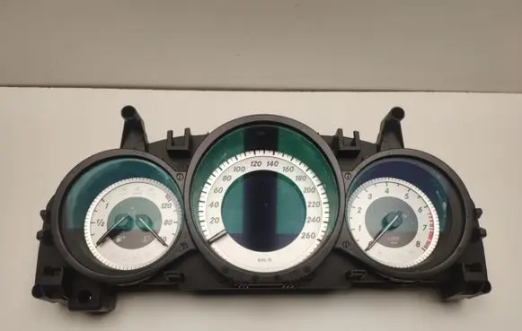 Mercedes-Benz C W204 Speedometer (instrument cluster) A2049001808