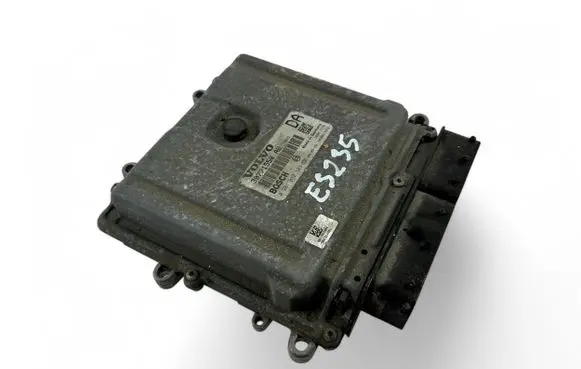 Volvo XC90 Engine control unit/module ECU 30771550AB 0281012103