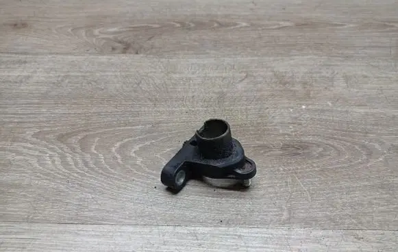 Volvo S80 Crankshaft position sensor 30637803