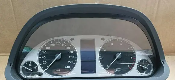 Mercedes-Benz B W245 Speedometer (instrument cluster)