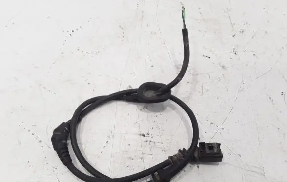 Volkswagen PASSAT B6 ABS brake wheel speed sensor