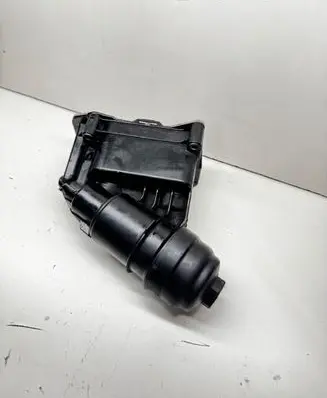 BMW 5 F10 F11 Oil filter mounting bracket 7800066 800066 8512435