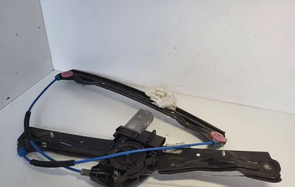 BMW 3 E90 E91 Front door window regulator with motor 71019003
