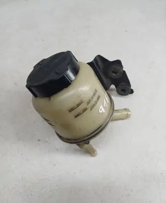Nissan Murano Z50 Power steering fluid tank/reservoir