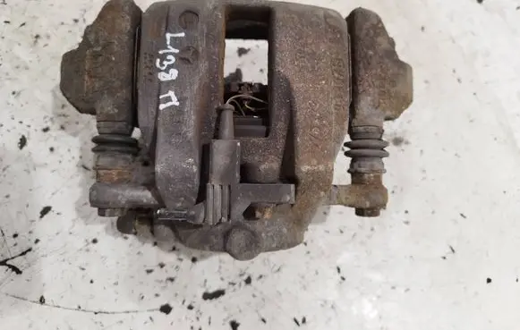 Mercedes-Benz B W245 Front brake caliper