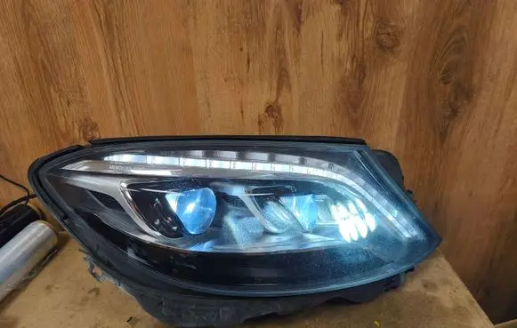 Mercedes-Benz S W222 LED ballast control module A2229004505