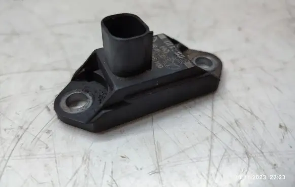 Mercedes-Benz S W221 Acceleration sensor 0045423518