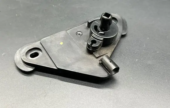 Ford Mondeo MK IV Engine bonnet (hood) release handle 