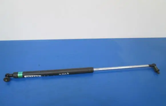 Mitsubishi Lancer Shock absorber/damper mounting bracket 
