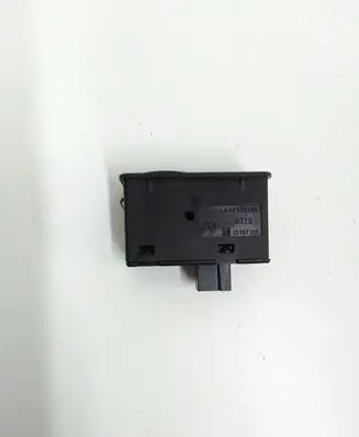 Opel Astra H Electric window control switch LK03459105 0320 13197131