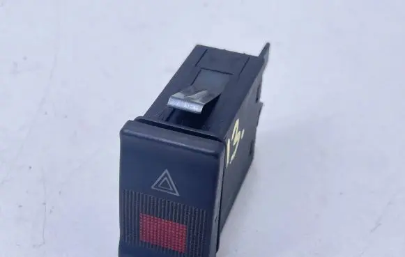 Audi 80 90 S2 B4 Hazard light switch 4A0941509