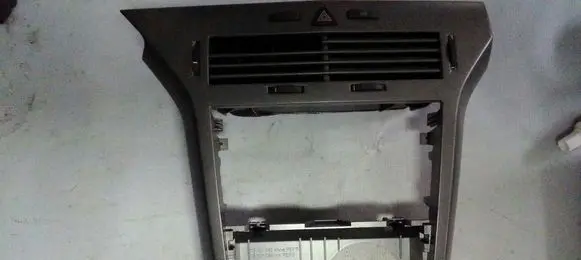 Opel Astra G Dash center air vent grill 13141092