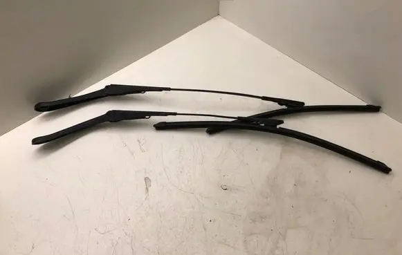 BMW 1 F20 F21 Windshield/front glass wiper blade 