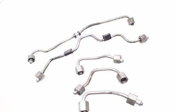 Mercedes-Benz ML W164 Fuel injector supply line/pipe 