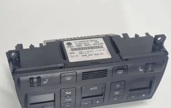 Audi A6 S6 C5 4B Climate control unit 4B0820043AB 5HB00760451 0105H014