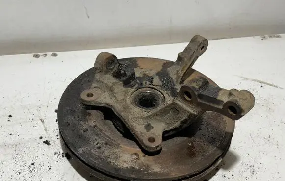 Renault Trafic II (X83) Front wheel hub