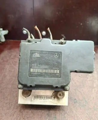 Mercedes-Benz ML W163 ABS Pump 10021096861 3X4164 Z7U1E11E32