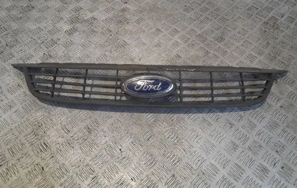 Ford Focus Front bumper upper radiator grill