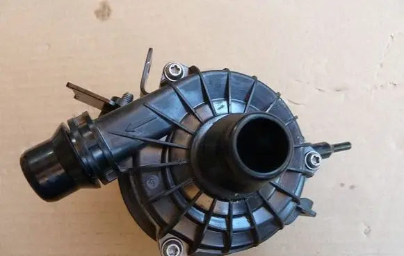 BMW X3 G01 Water pump A2C12152100T