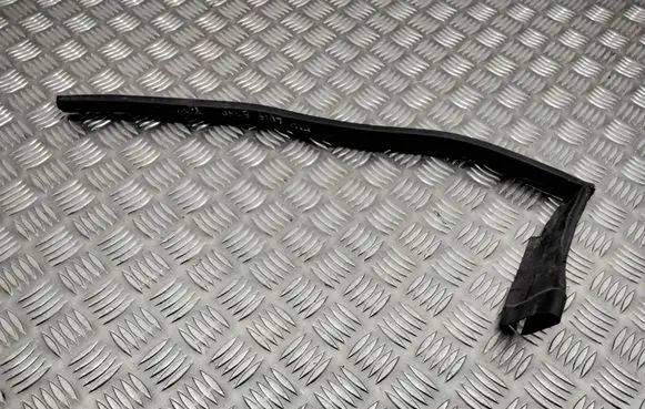 Mercedes-Benz E W212 Engine compartment rubber A2126280098