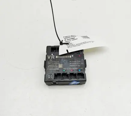 Mercedes-Benz E C207 W207 Door control unit/module A2129019208 A2129026910