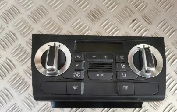 Audi A3 S3 8P Climate control unit 8P0820043BM