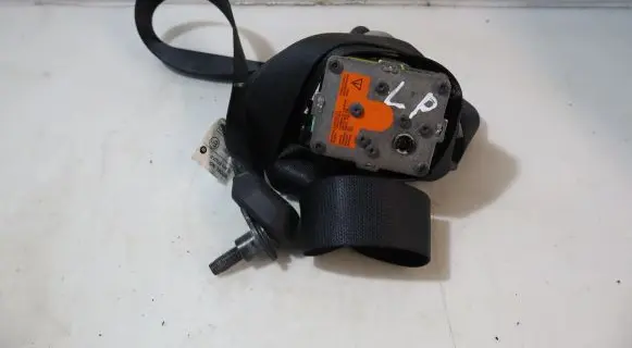 Toyota Yaris Front seatbelt