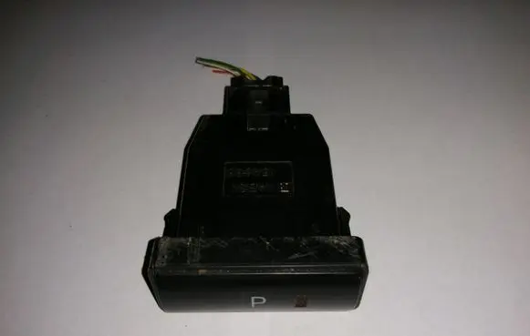 Toyota Prius (XW20) Hand parking brake switch 15A685