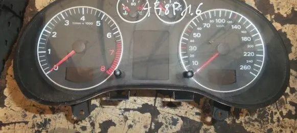 Audi A3 S3 8P Tachometer 8P0920900C