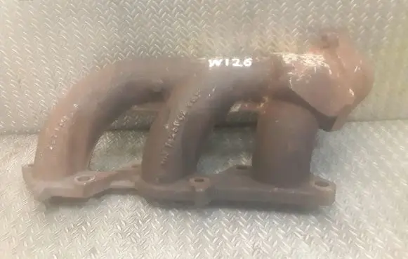 Mercedes-Benz S W126 Exhaust manifold 1031425002