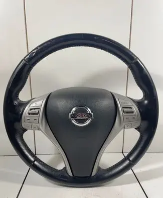 Nissan Qashqai Steering wheel