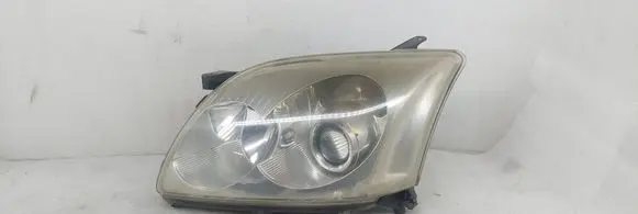 Toyota Avensis T250 Headlight/headlamp 